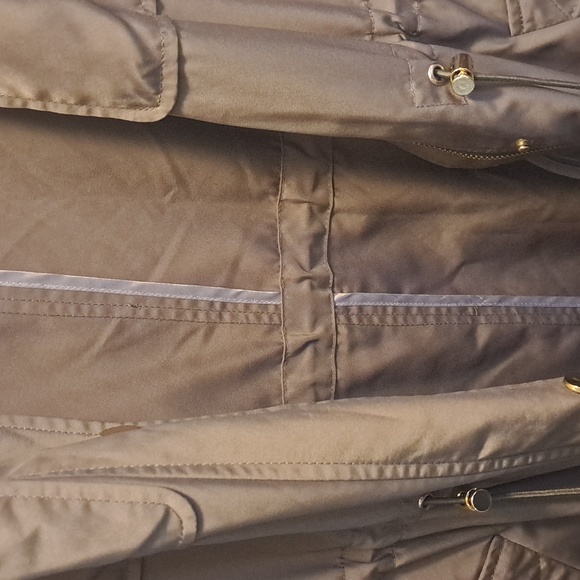 Like new Badgley Mischka army green utility jacket with concealed hood, sz m - Picture 10 of 11